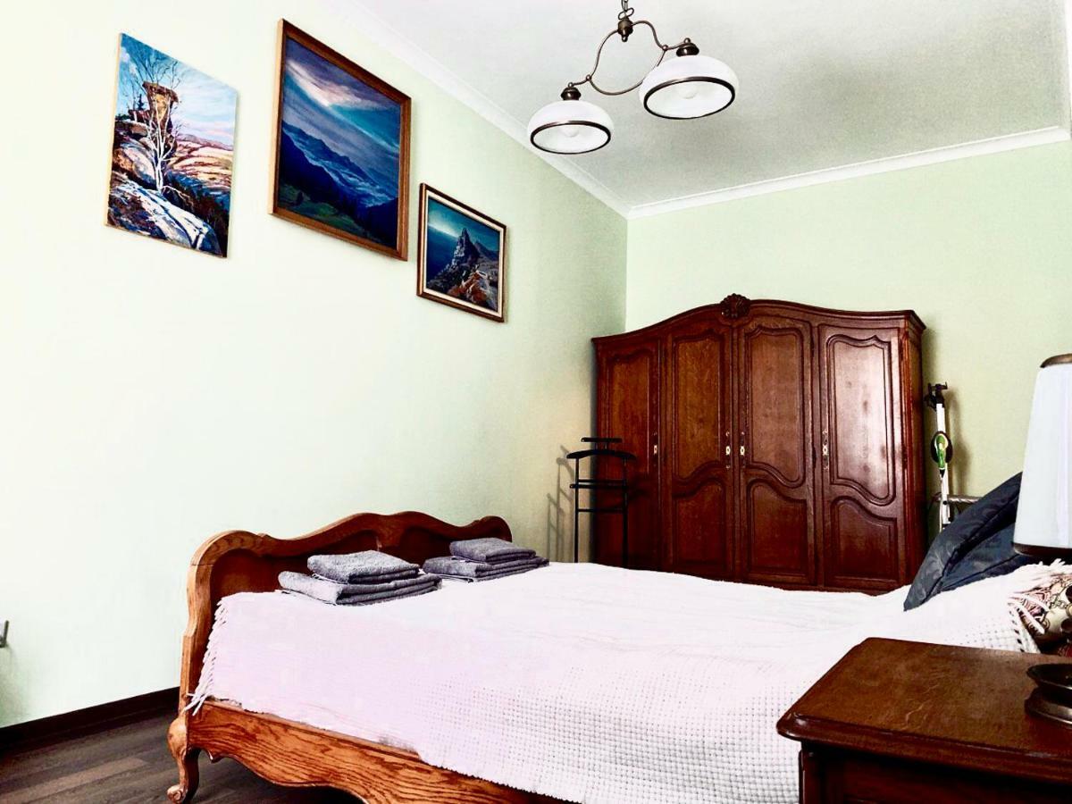 Modern Chaikovskogo Apartment Lviv Dış mekan fotoğraf