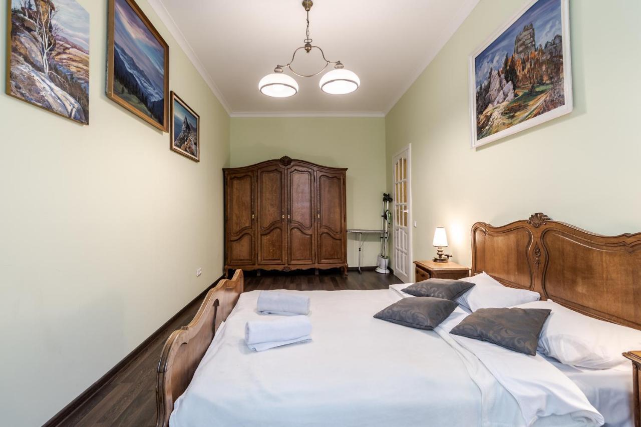 Modern Chaikovskogo Apartment Lviv Dış mekan fotoğraf