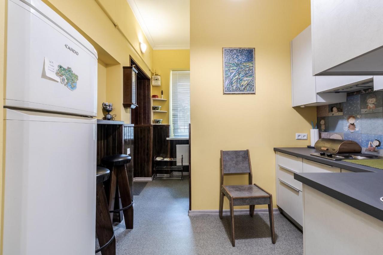 Modern Chaikovskogo Apartment Lviv Dış mekan fotoğraf