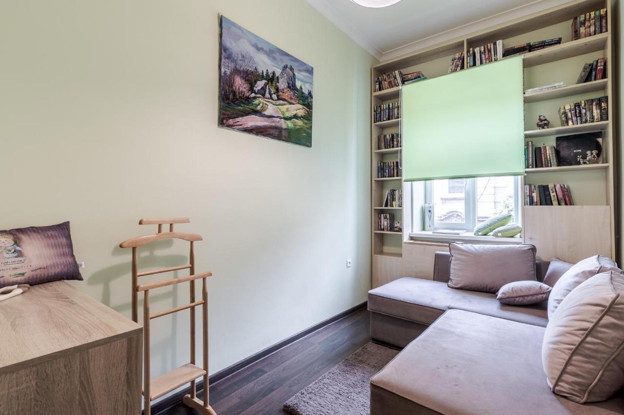 Modern Chaikovskogo Apartment Lviv Dış mekan fotoğraf